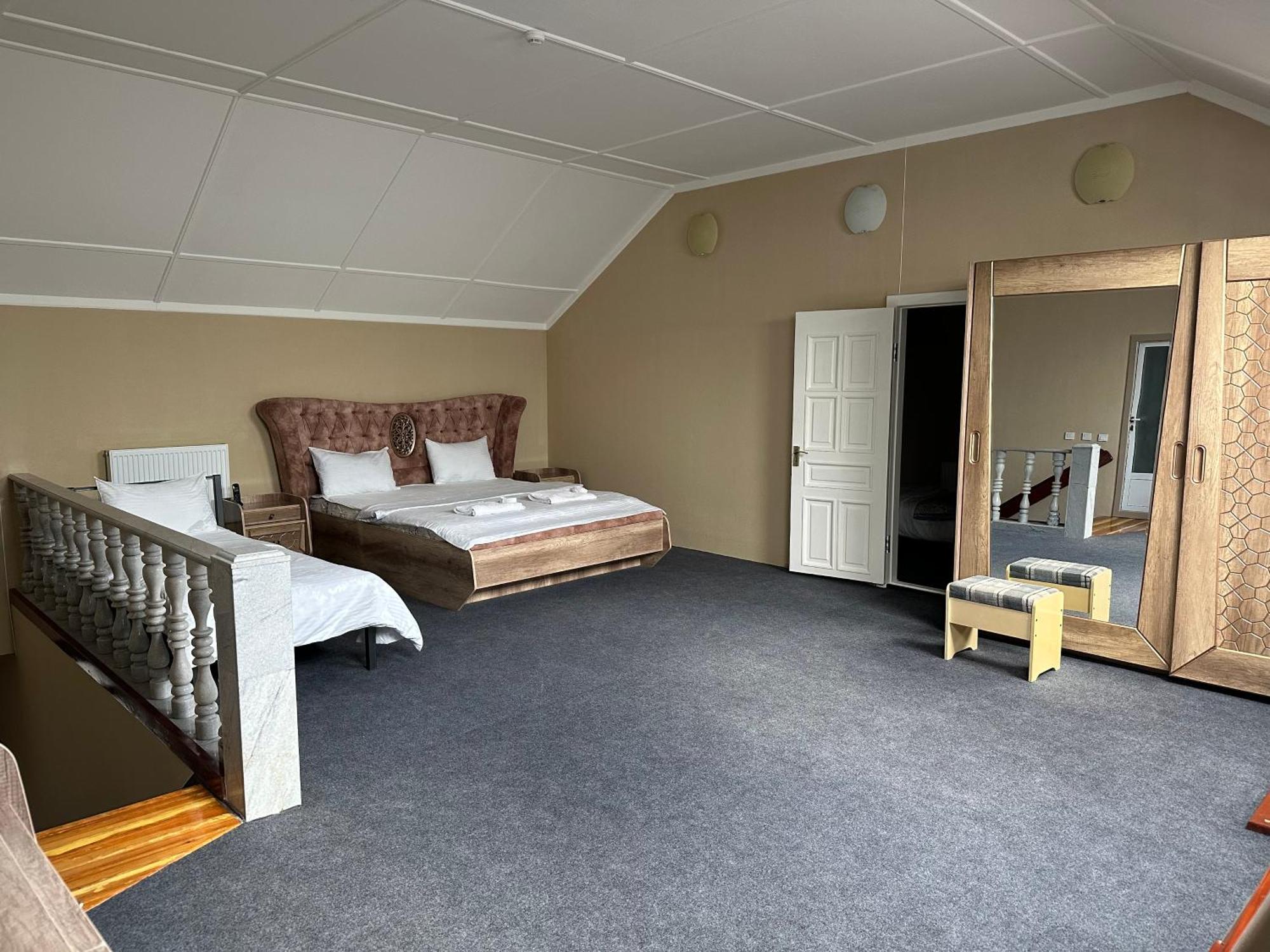 Hostel Premium Tasjkent Eksteriør billede